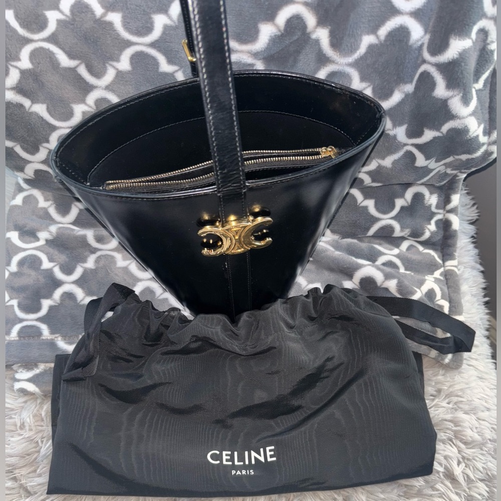 Celine Bucket Triomphe - Picture 2 of 16